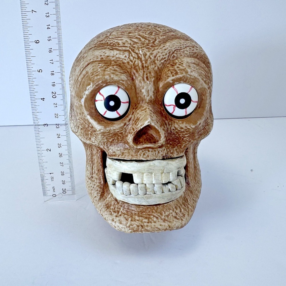 VTG Scary Skull Sound Activated Pop out‎ eyes/teeth Halloween Prop Gemmy WORKS